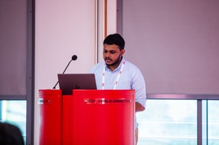 Photos — Monday 17 August 199