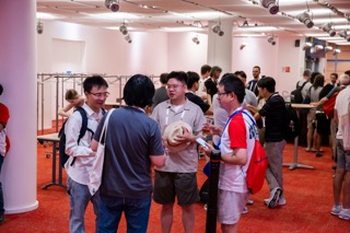 Photos — Thursday 20August 98