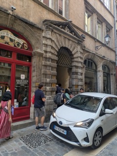 Photos taken from local organizing team - Vieux Lyon Visit - ICPR 2026 20